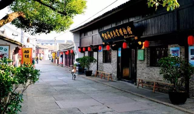 鲜奶运输车找不同